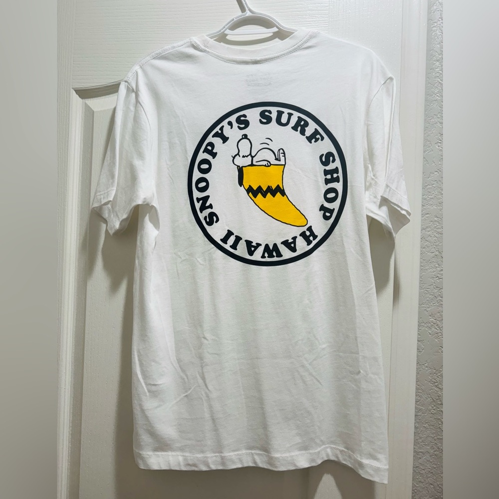 Snoopy Surf Shop Haleiwa Hawaii Limited Tshirt Unisex short sleeve NWT